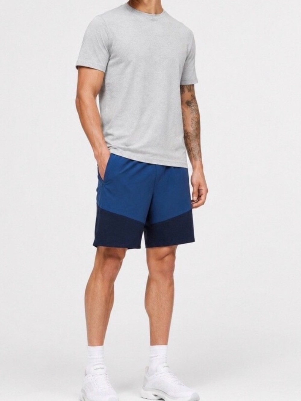Lululemon T.H.E. Shorts Blue 8" Lined Drawstring Stretch size small